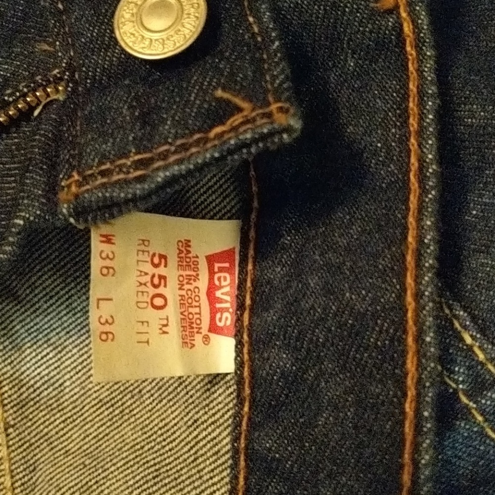 Levis - Picture 4 of 4